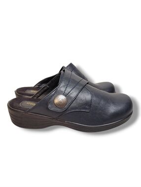 Ingaro Madison Clogs Size 10 Dark Blue